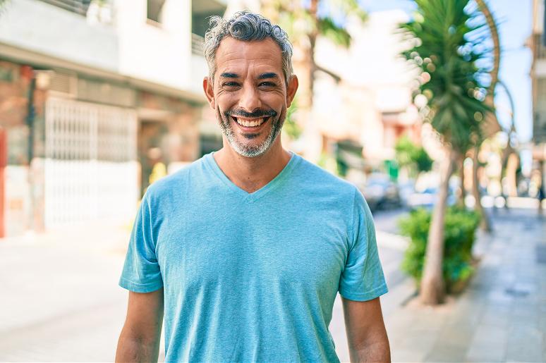 Implant-supported dentures Los Angeles CA